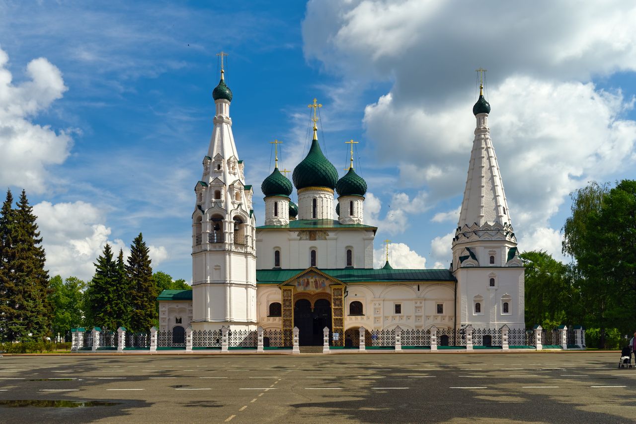 Церковь Ильи Пророка на Советской площади в Ярославле