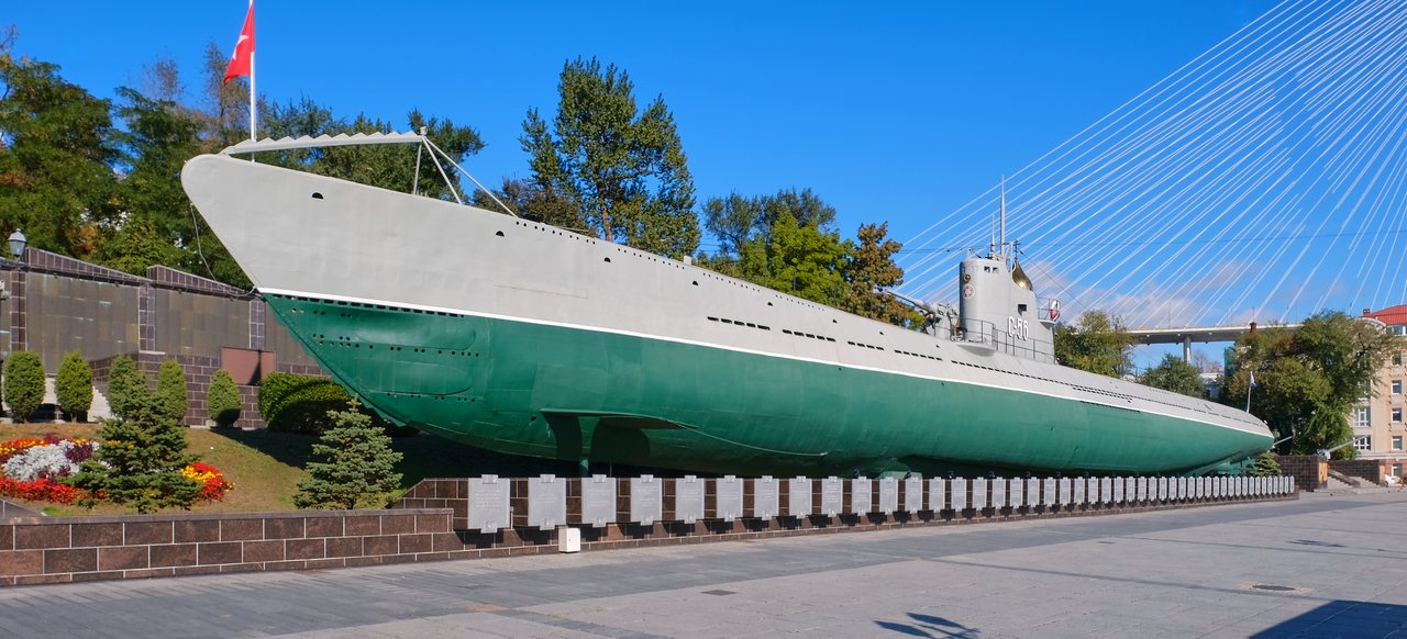 Мемориальная подводная лодка С-56 на Корабельной набережной