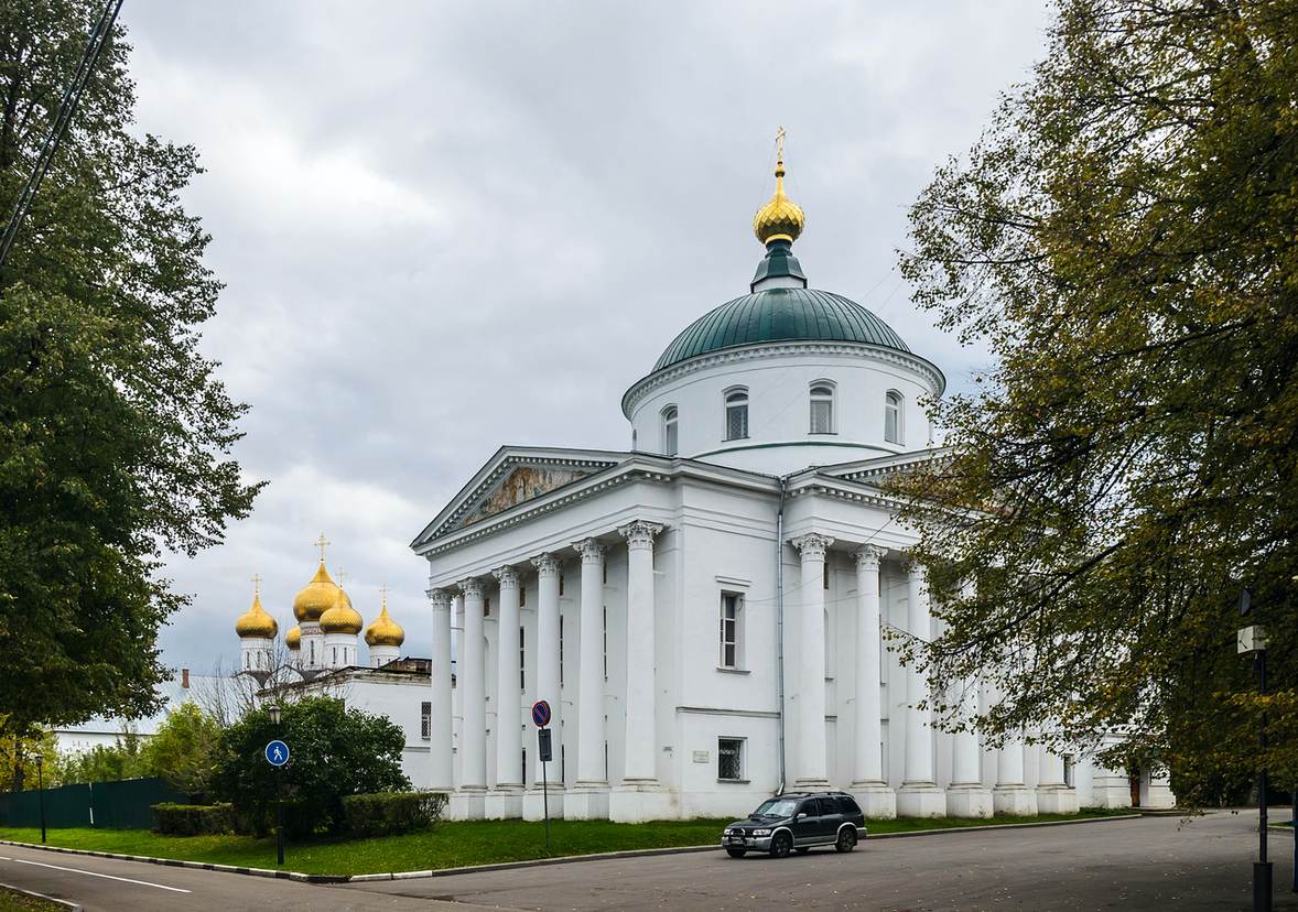 Церковь Ильи Пророка в центре Ярославля