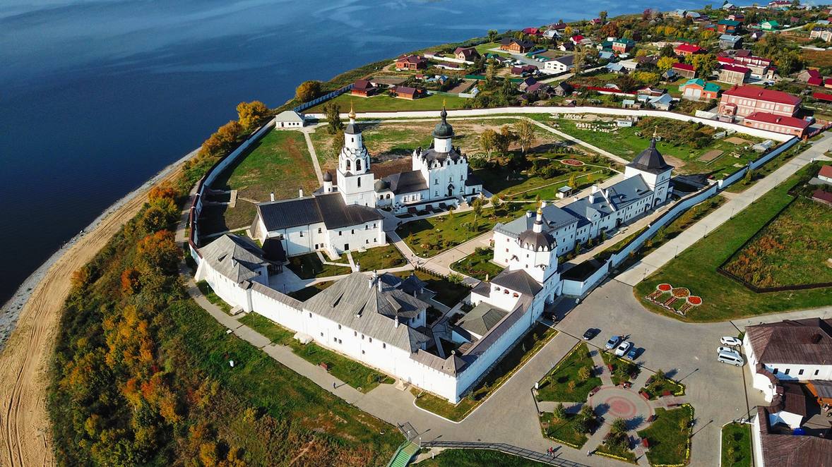 Остров-град Свияжск с высоты