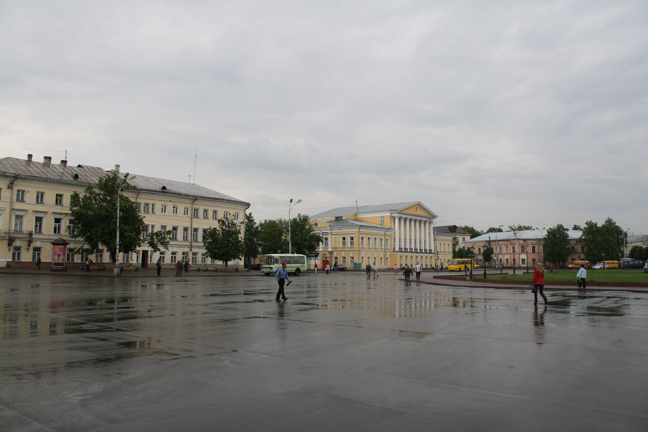 Сусанинская площадь в центре Костромы